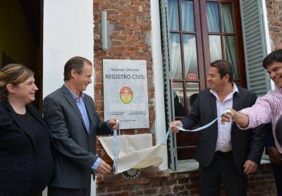 Segu� inaugur� la obra de ampliaci�n y remodelaci�n del Centro C�vico