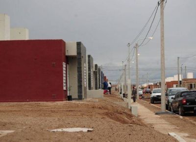 El Gobierno entregar� m�s de 2 mil viviendas en 4 meses