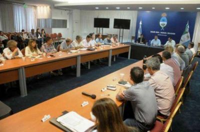 Peppo baj� l�nea a su gabinete sobre las prioridades de gesti�n