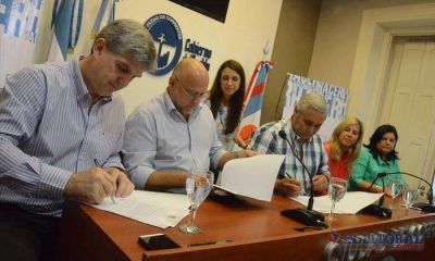 Provincia y Municipio acordaron la cesi�n de terrenos para viviendas en Santa Catalina