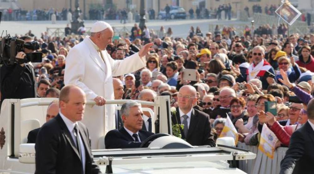El Papa explica el Jueves, Viernes y Sbado Santo: una gran historia de amor sin fin