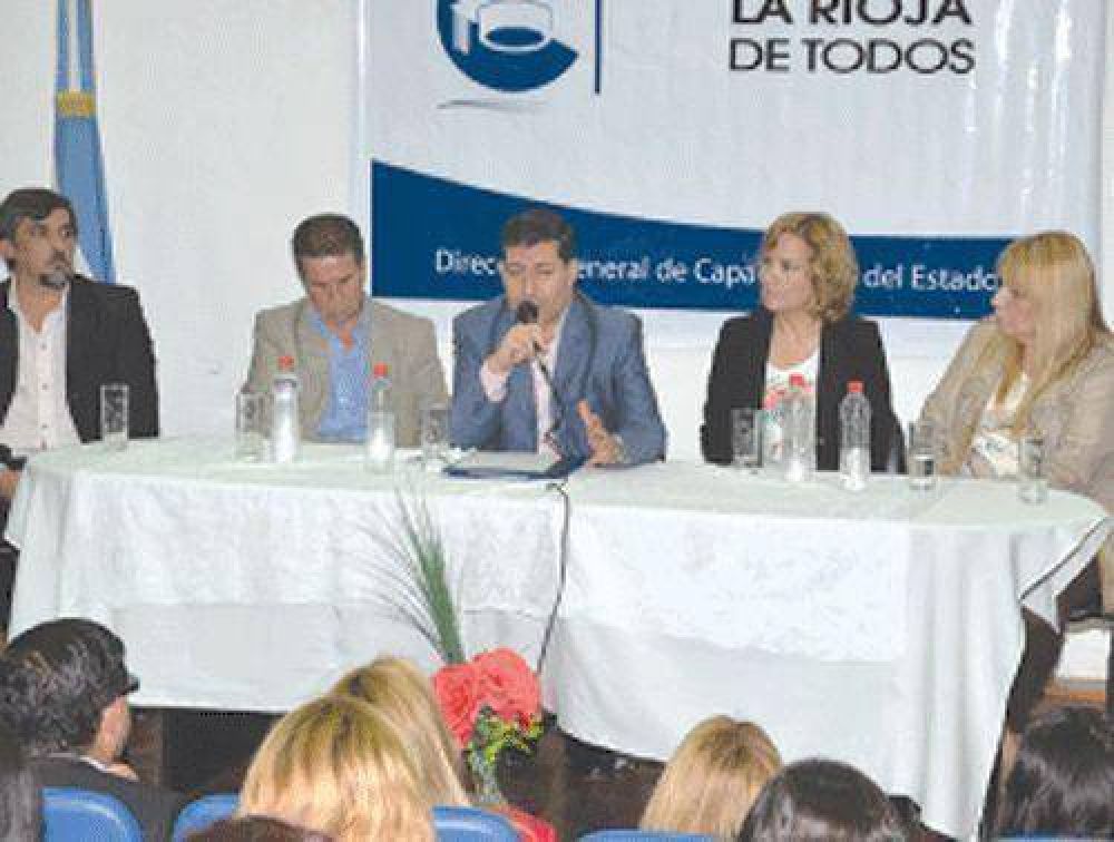 La Provincia present� un sistema de capacitaci�n para los estatales
