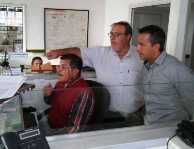Azcona: �Apuntamos a una transformaci�n integral del transporte p�blico�