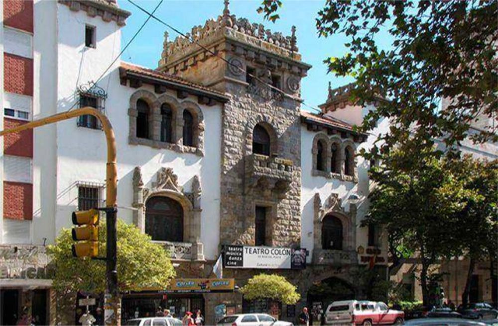 Intimaron a la Municipalidad a poner en condiciones el Teatro Col�n
