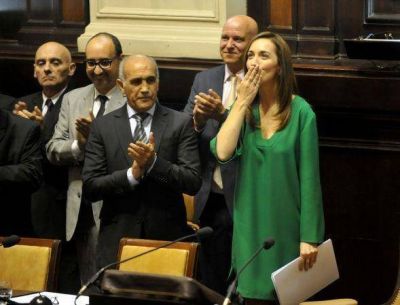 Polic�a bonaerense: Vidal prorrog� decreto de Scioli para incorporar efectivos jubilados