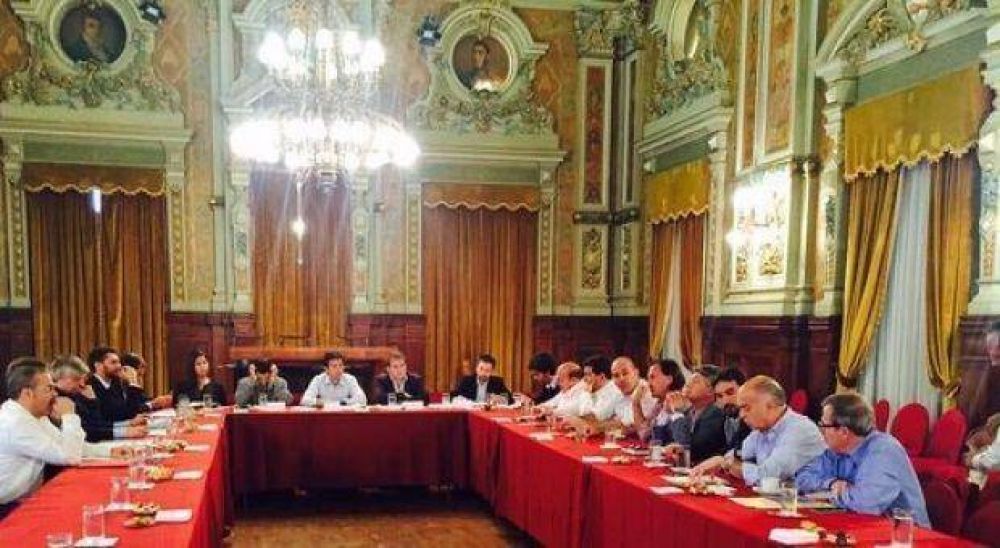 Cenz�n diagrama reparto de los 10 mil millones que lograron alcaldes del FpV por endeudamiento