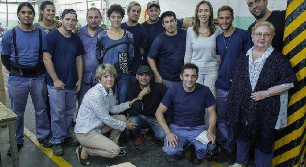 Vidal sigue de recorridas: Visit� una pyme en Avellaneda y convers� con sus due�os