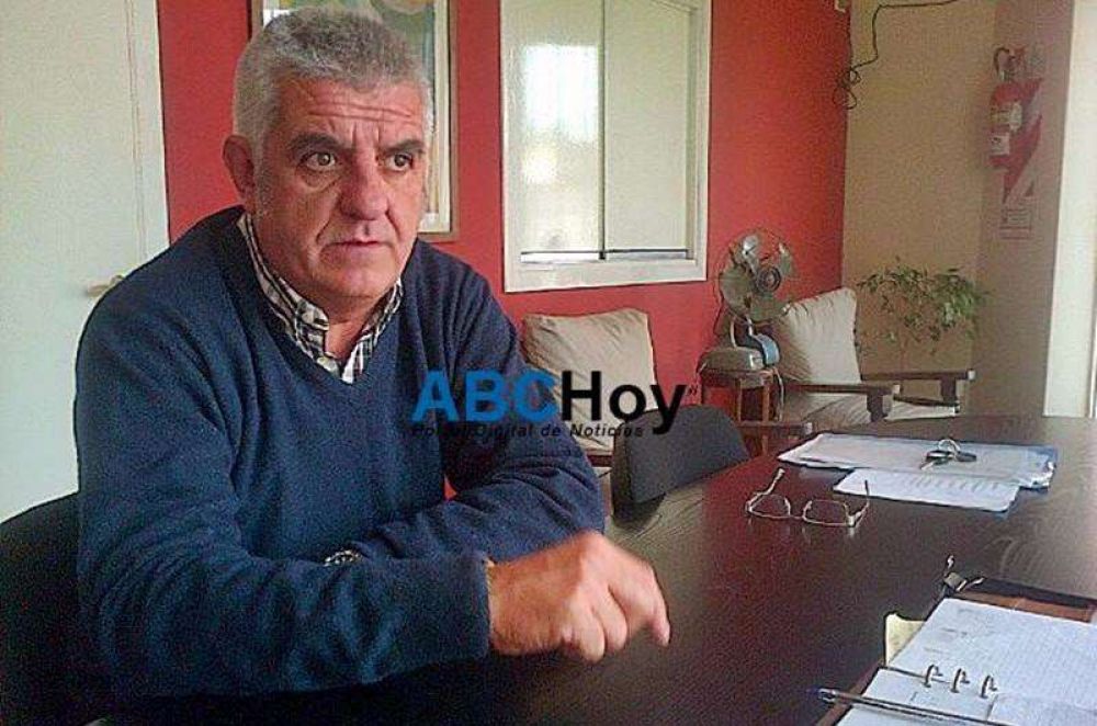 �El sueldo del personal pol�tico solo va a aumentar un 25% y en tres partes�