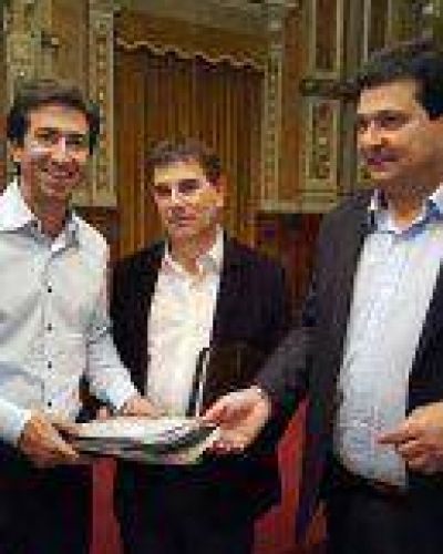 El Ministro Cenz�n le confirm� a Bertellys la continuidad de todas las obras provinciales