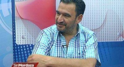 �La primera medida que tom� el intendente fue bajar los salarios�