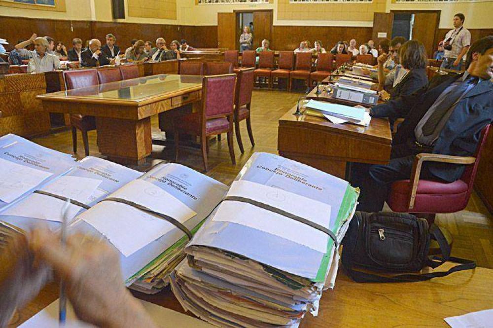 Con cambios, el Concejo aprob� el presupuesto y el aumento de tasas