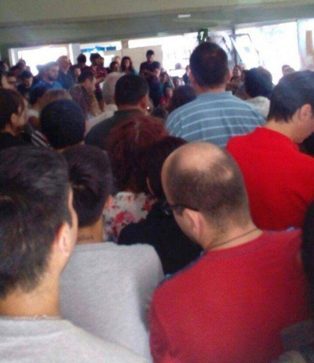 Despiden de Biblioteca Nacional a trabajadores con a�os de servicio
