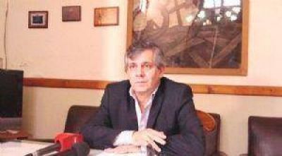 Seg�n Giaccobbe & Asociados, Guillermo Britos tiene un 64% de imagen positiva