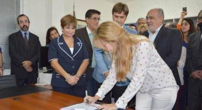 Estela Regidor asumi� en la Anses