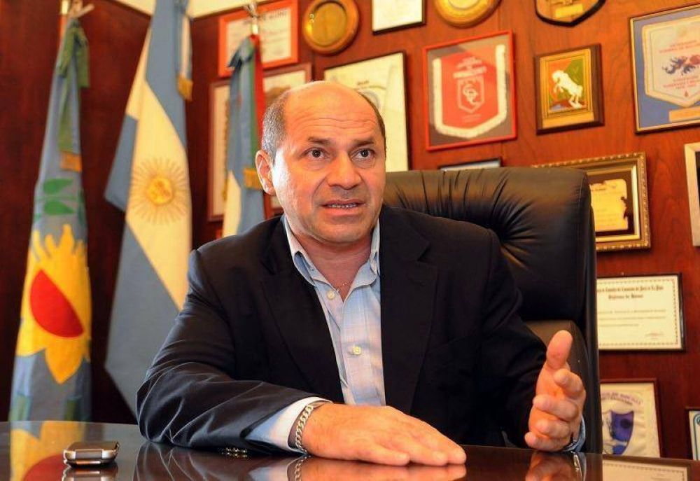 Secco: �El endeudamiento va a llevar m�s tristeza al pueblo�