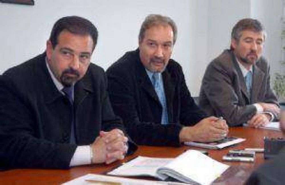 Luego de los roces, Ciurca prest� fondos a Saracco