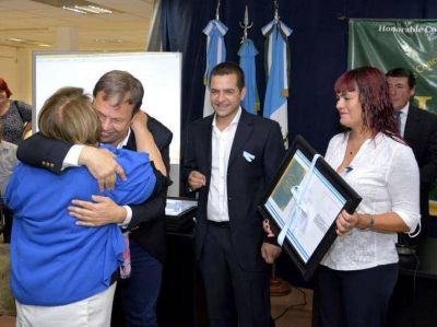 A 40 a�os del Golpe, Brown realiz� un emotivo encuentro