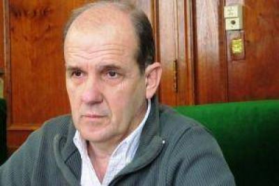 Pablo Zurro, intendente de Pehuaj� a Juli�n Dom�nguez, ex titular de Diputados: �a los tibios, los vomita Dios�