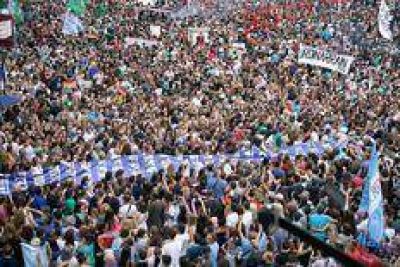 Entre los 40 a�os y los cien d�as