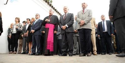 Gobierno, Iglesia y municipio conmemoraron el inicio de sesiones del Congreso de 1816