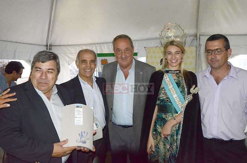 Se inaugur� Expotan con la presencia del Vicegobernador