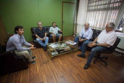 Guardavidas lograron equiparar el salario de los trabajadores municipales 