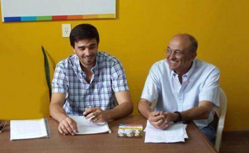 Larreche en Radio Olavarr�a: �Ezequiel hoy est� aprendiendo su rol de Intendente�