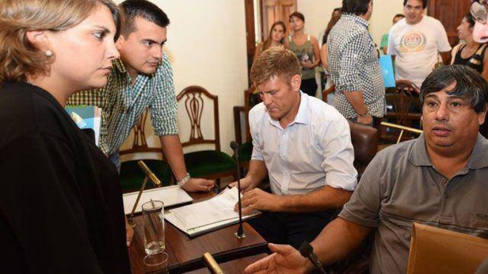 Paran�: concejales del FpV cuestionan a Varisco por denuncias de municipales
