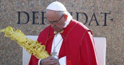 En Pascua, Francisco conden� la 