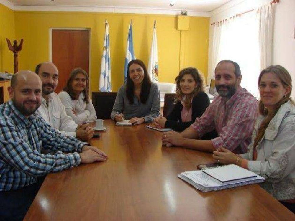 Representantes del Programa Inclusi�n Social se reunieron con directivos del INTA