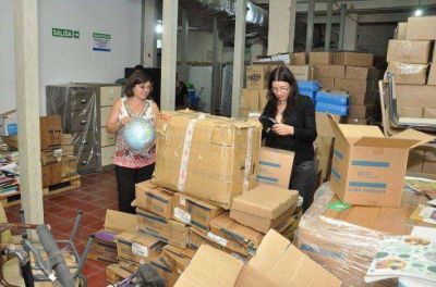 Educaci�n distribuir� m�s de 5.000 libros en casi 200 establecimientos