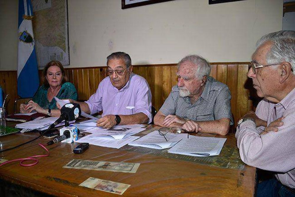 Fuchad y las regal�as: �se quieren quedar con todo�