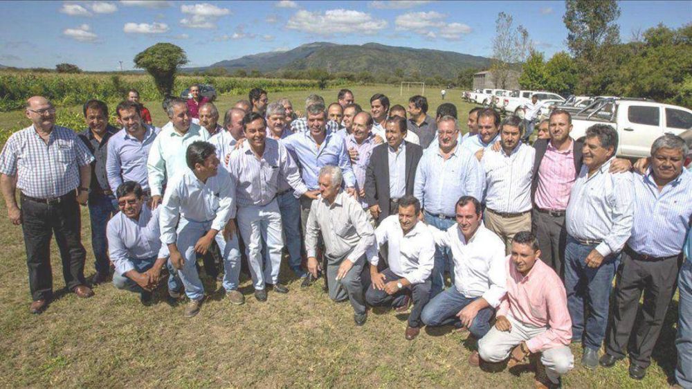 Agua, cloacas y desag�es, obras prioritarias del Plan Belgrano