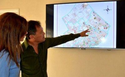 Festa sobre el uso de tecnolog�a para combatir el Dengue, Chikungunya y Zika