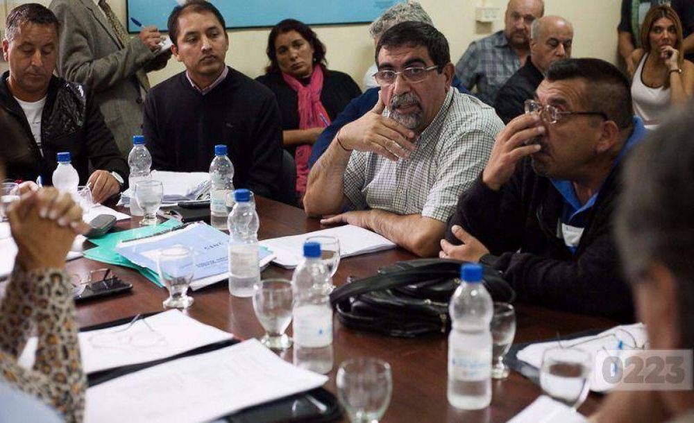 Pese a los dichos de Arroyo, la suba del boleto avanza con los votos del oficialismo