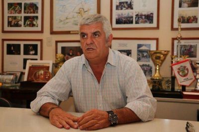 Sigue sin avances la discusi�n entre los municipales y el Ejecutivo