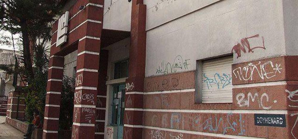 Hospital Llavallol: Vidal vet� la ley de expropiaci�n de inmueble