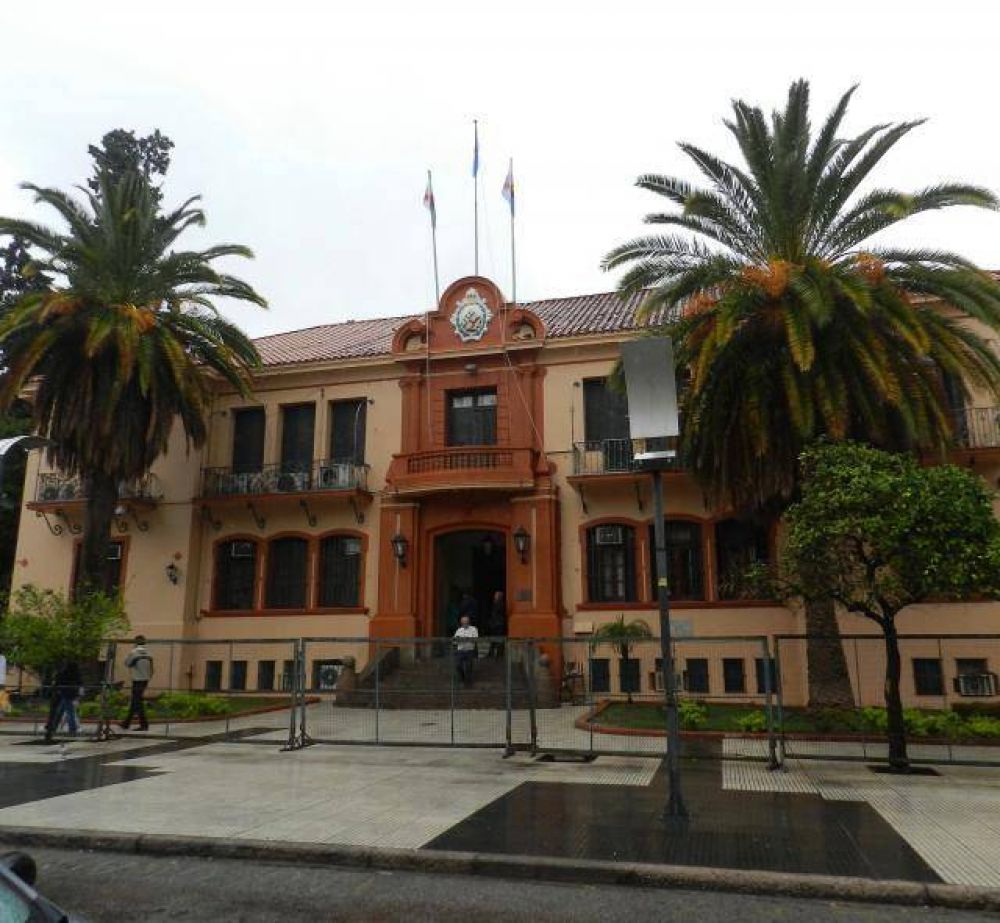 En La Rioja conviene ser empleado p�blico que privado