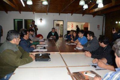 Mesa de Unidad Sindical anunci� paro provincial para el 20 de abril