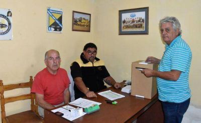 Sindicato de Peones de Taxis: Boccalatte sac� 61 votos