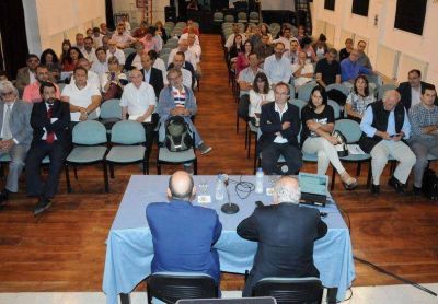 Entre R�os puso en marcha la Escuela de Pol�ticas P�blicas de Salud