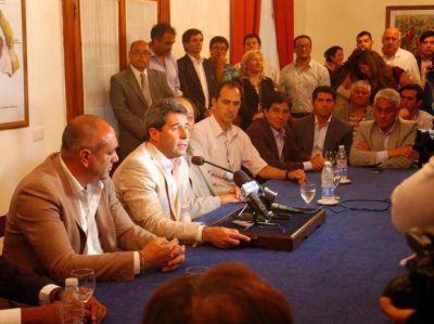 Invertir�n $220 millones en pavimentos en municipios