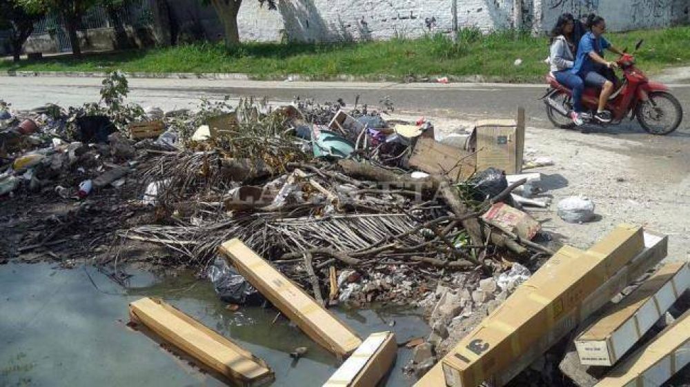 El basural de Italia y F�lix de Olaz�bal asfixia a los vecinos