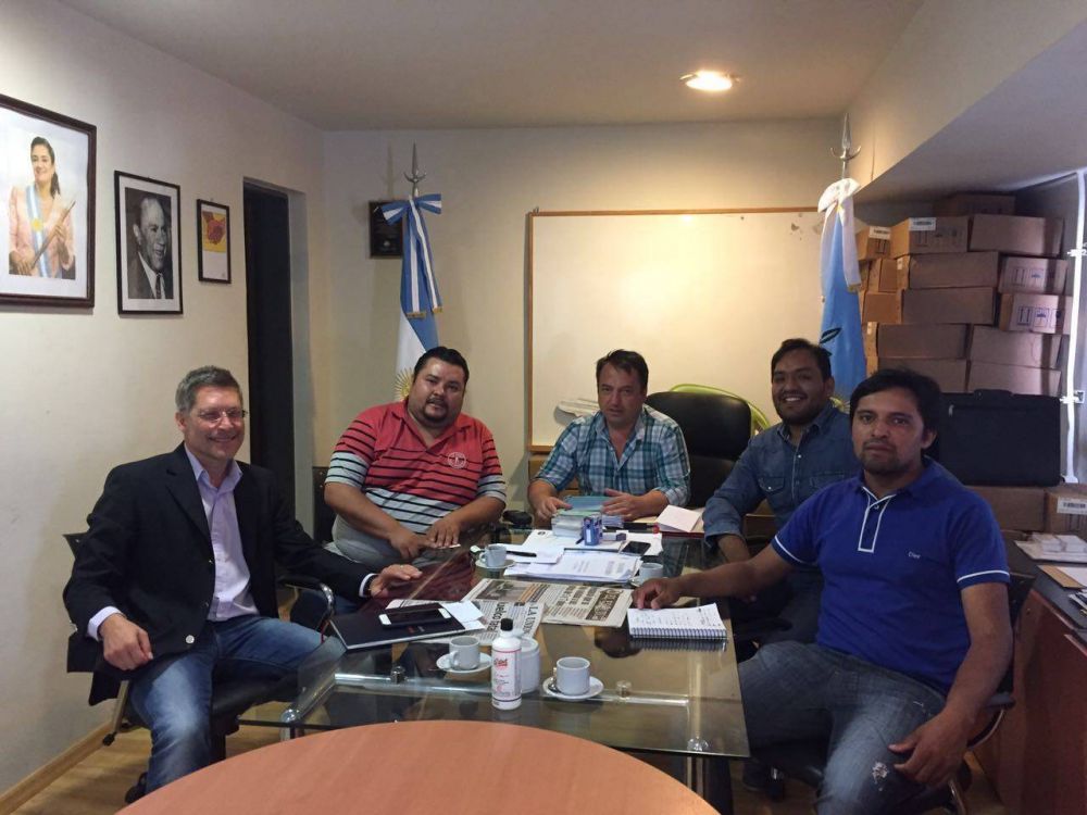 Obra de agua potable beneficiar� a m�s de 120 familias en Hualf�n