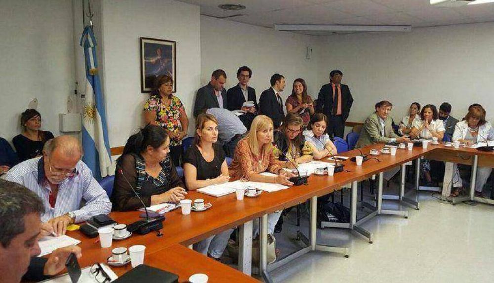 Diputados: Schwindt fue elegida presidente de la Comisi�n de Defensa del Consumidor