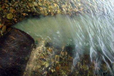 Pol�mica por vertido de l�quidos cloacales al Chimehu�n