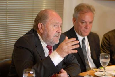 Carlos Verna ir�nico: �creo que me dieron 400 millones para que me calle�