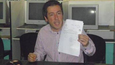 Malvinas Argentinas desmiente versi�n sobre el sueldo de Nardini