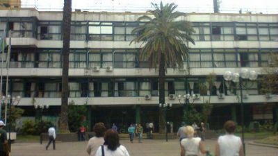 Trabajadores municipales: rige el decreto de Katopodis y este jueves cobran con una suba del 27%