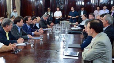 �Chau ABSA, hola AySA�, dijeron siete intendentes